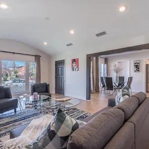 Luxurious Studio Holiday home Los Angeles